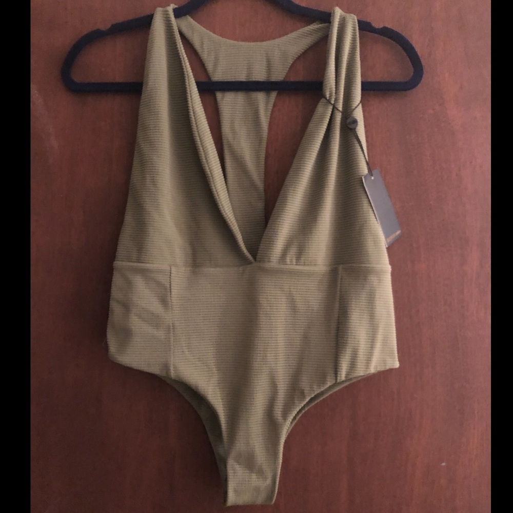 Benoa swim Pamalu One Piece NWT